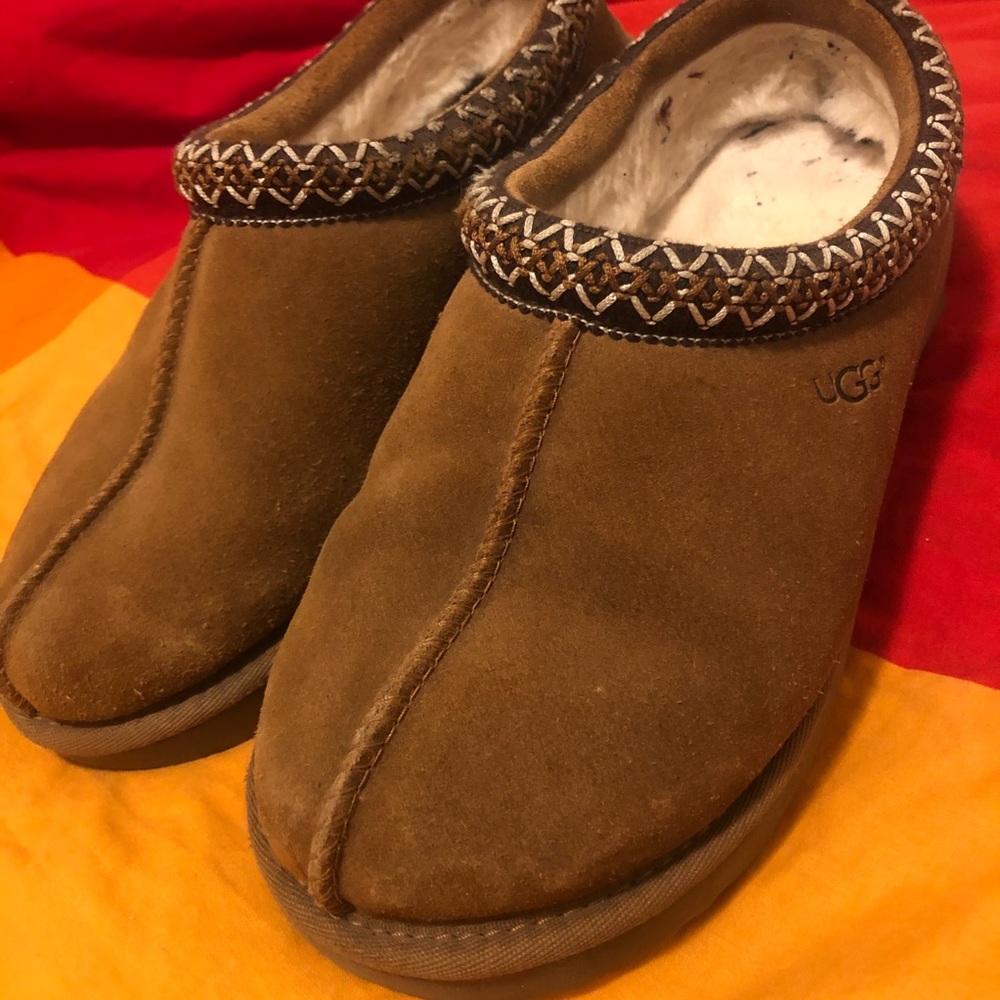 Uggs Tasman Slippers, super comfy!